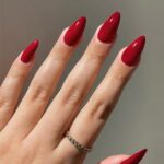 Vibrant Red Nails -  24 pcs + lime  + colle