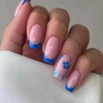 Blue Flower Nails - 24 pcs + lime  + colle